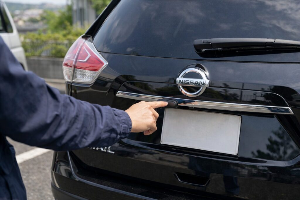 エクストレイルまず確認したい操作系｜オープナースイッチ・インナースイッチ